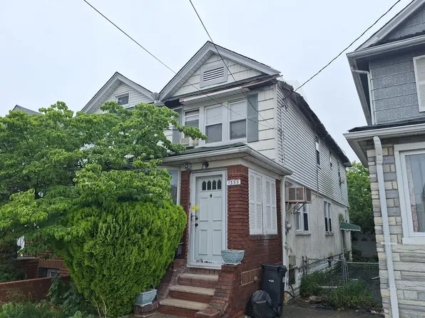 1355 East 51st Street image 1 of 3