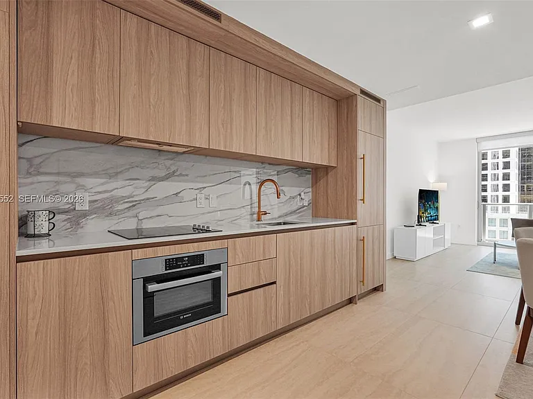 77 SE 5th St #1511 — Photo 4