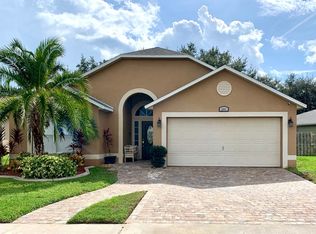 281 Wickham Lakes Dr, Melbourne, FL 32940
