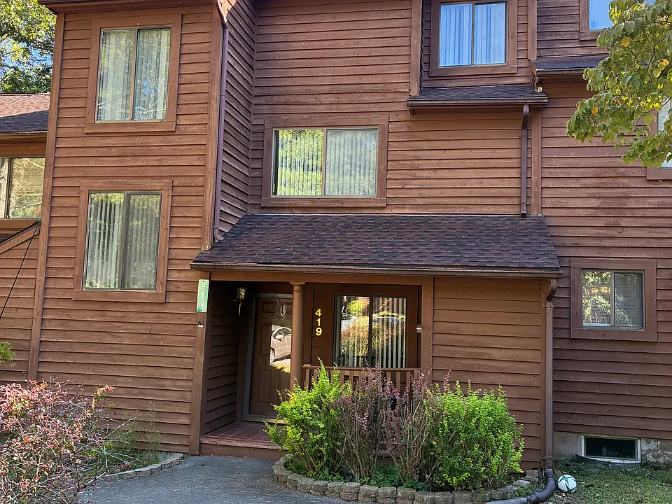 419 Tudor Ct #419