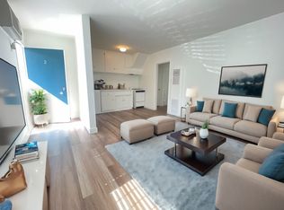 1194 W. 30th Street, Los Angeles, CA 90007