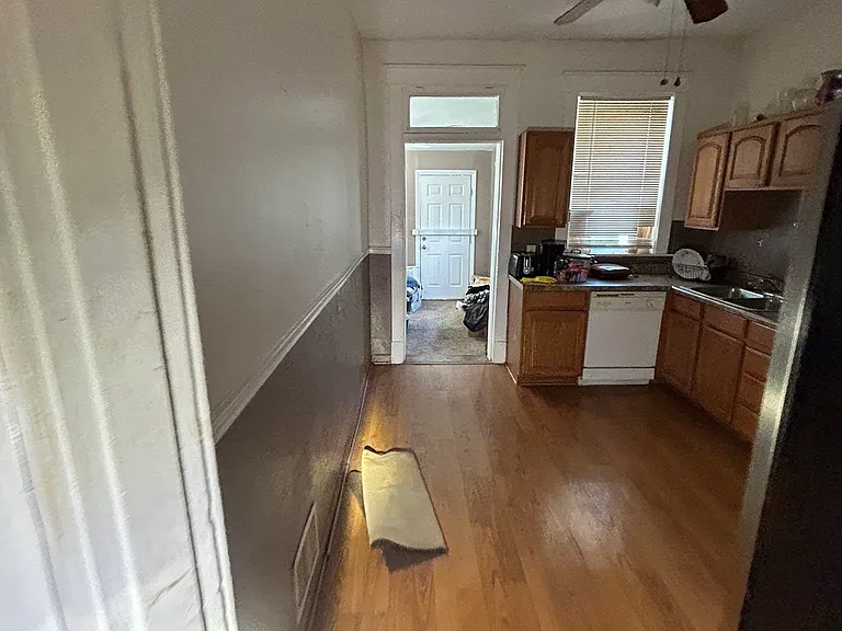 4890 Margaretta Ave — Photo 23