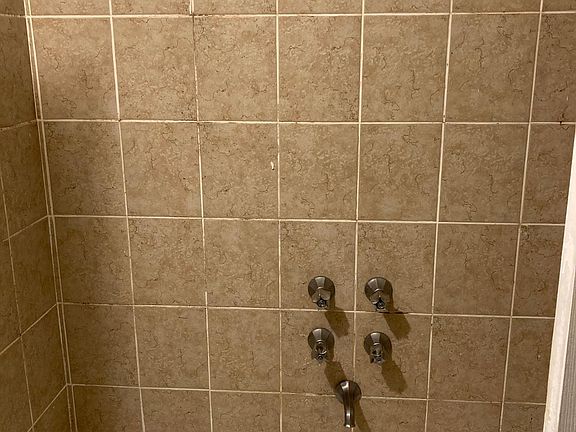 4th image of 2301 Ocean Ave #1D