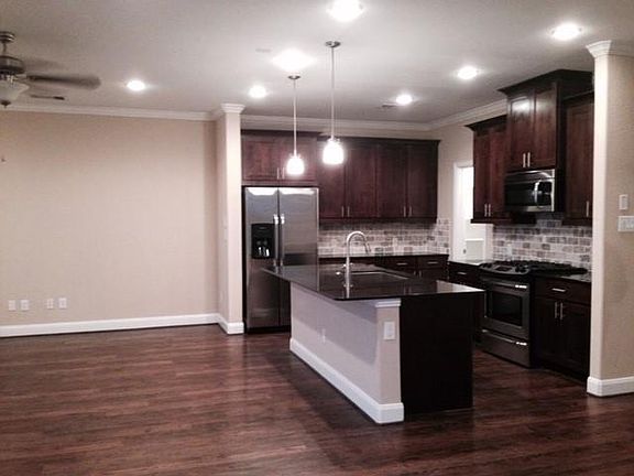 3rd image of 417 Marina View Dr
