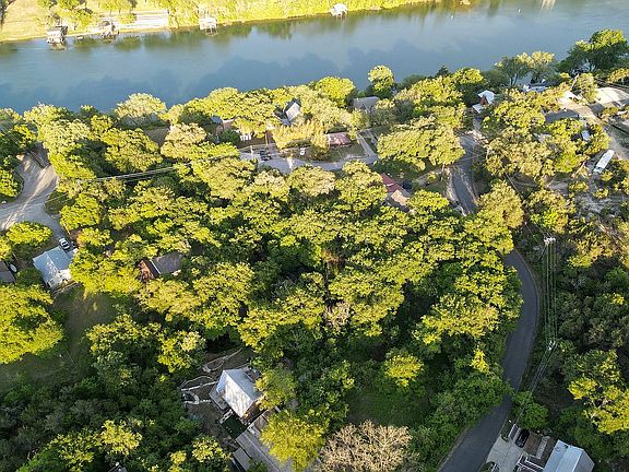 Steps to Lake Austin