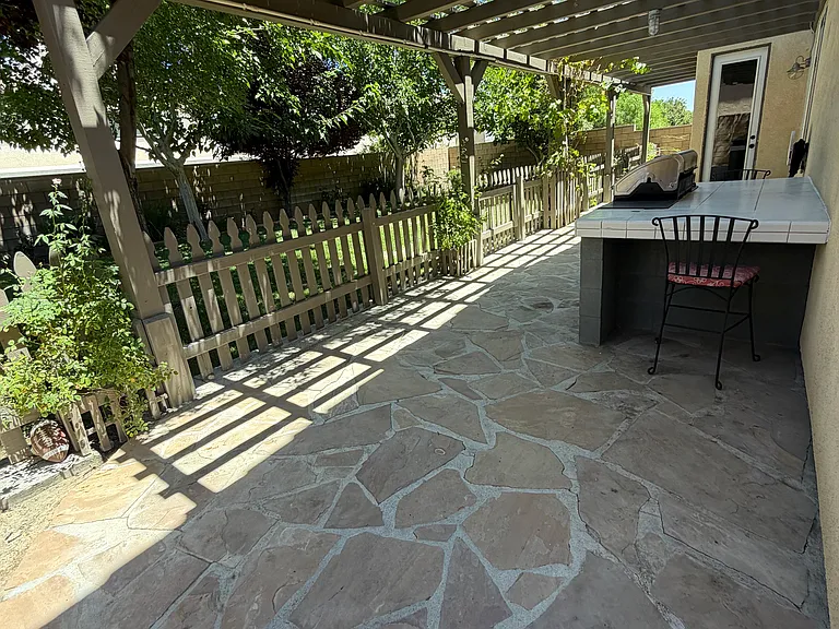 4647 W Avenue J13 — Photo 3