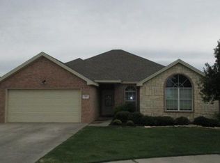 303 N 8th St, Wolfforth, TX 79382