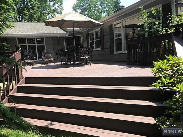 2nd image of 31 Fox Hill Rd