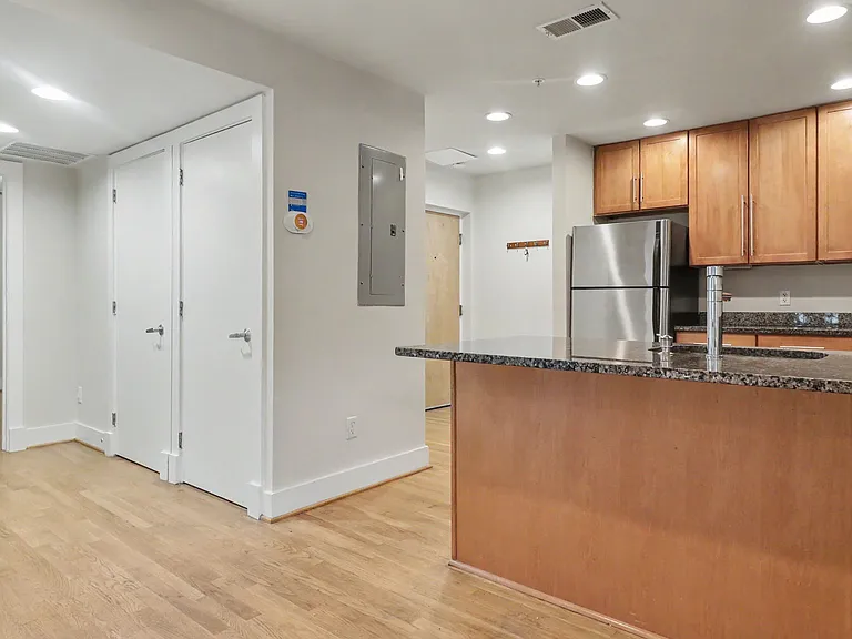 1300 K St SE #103 — Photo 34