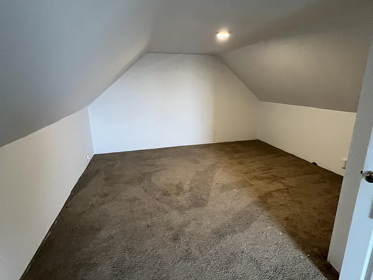 620 Hospital Rd — Photo 16