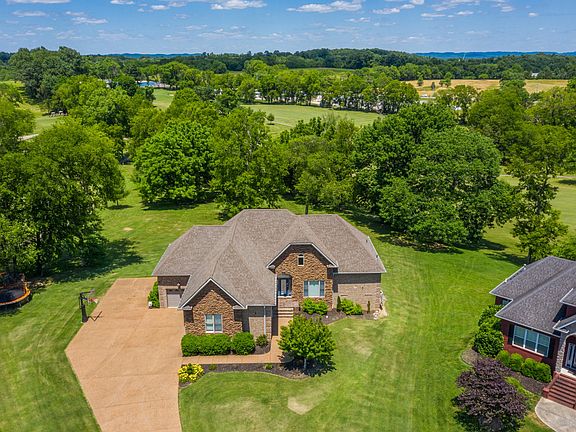 3rd image of 283 Chipaway Dr