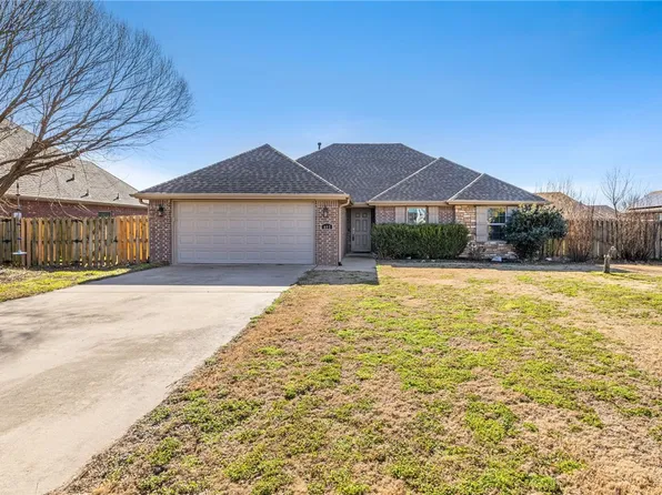 402 SW Milestone Rd, Bentonville, AR 72712