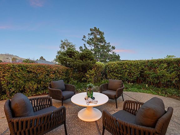 5th image of 5 Warrens Way