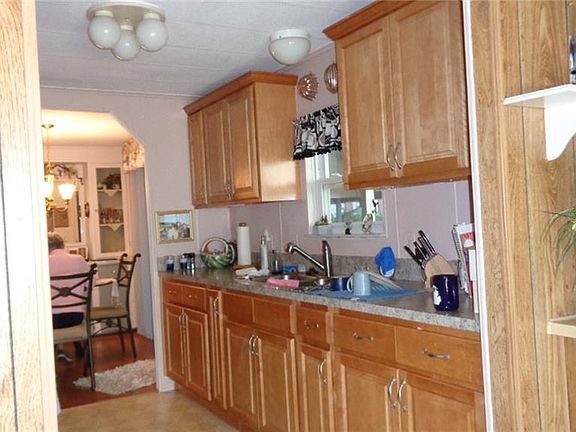 5th image of 4075 Rolling Oaks Dr