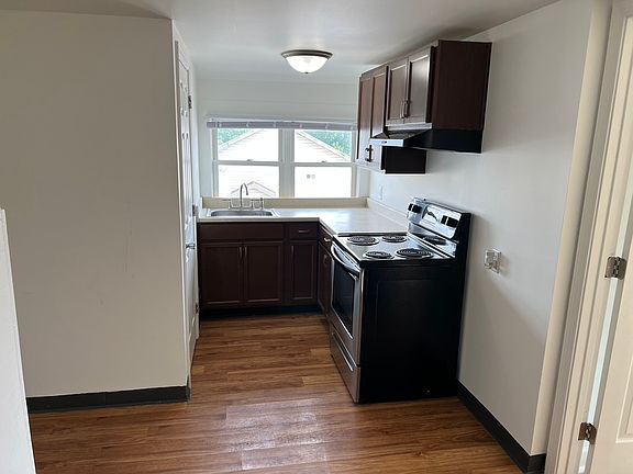 5th image of 409 1/2 N Clark St #409-1/2