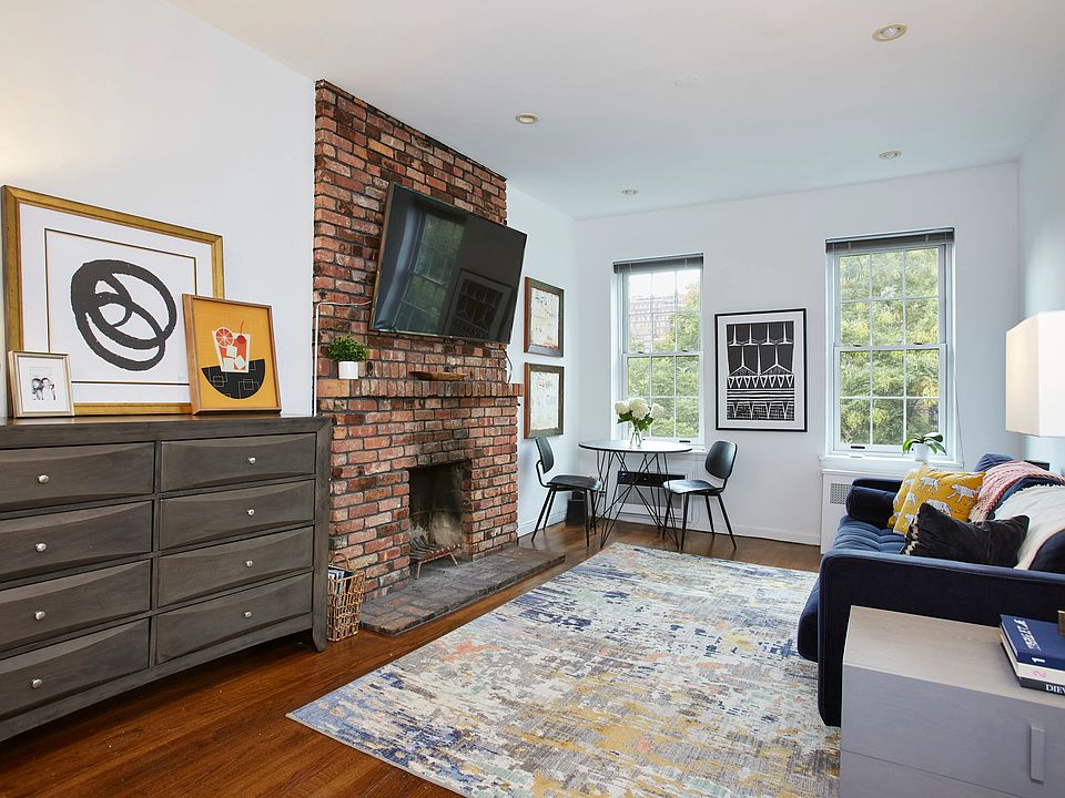 1st image of 345 W 21st St APT 4D