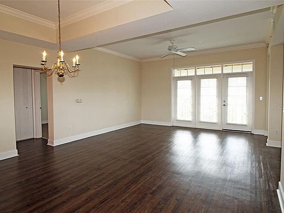 3rd image of 1231 Wright Cir APT 307