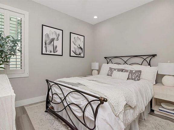 3rd image of 536 4th Ave S #2A