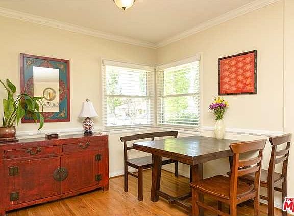 5th image of 6844 Encino Ave