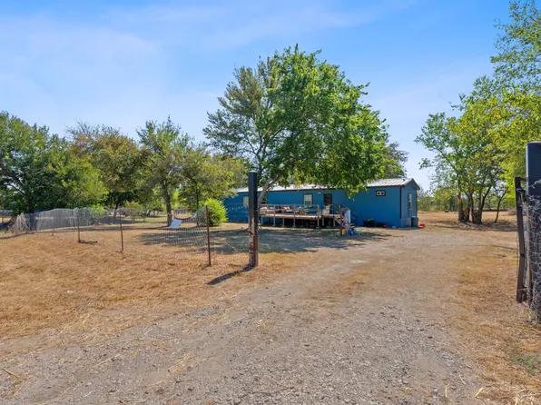 155 Forister Ranch Dr, Dale, TX 78616