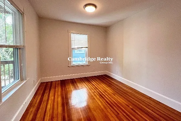 17 Ashland St #2T — Photo 13