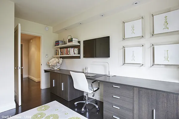 Sold by (Legacy) Shelli Scrimale, LREB | media 7