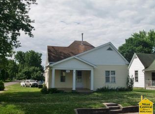 818 E 10th St, Sedalia, MO 65301