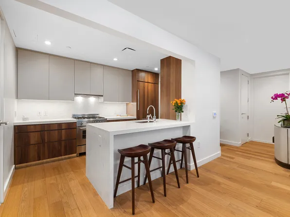360 East 89th Street 7D image 3 of 18
