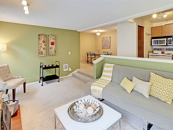 2nd image of 2334 NE 102nd St APT 203
