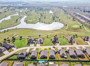 2018 Eagle View Dr, Navasota, TX 77868