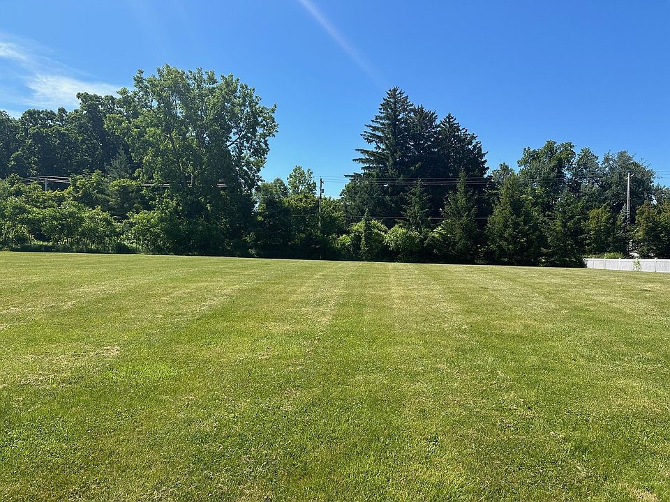 1st image of 101 Diamond Point