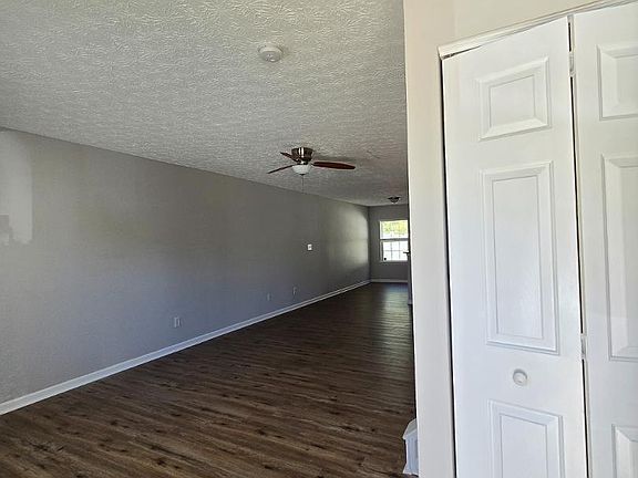 3rd image of 3105 Ivey Wood Ln