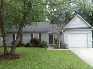 132 Chandler Dr, Ladson, SC 29456