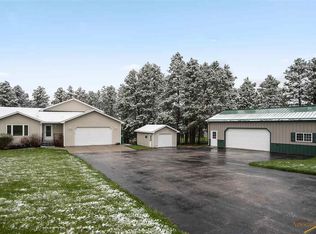 23799 Golden Hills Dr, Rapid City, SD 57702