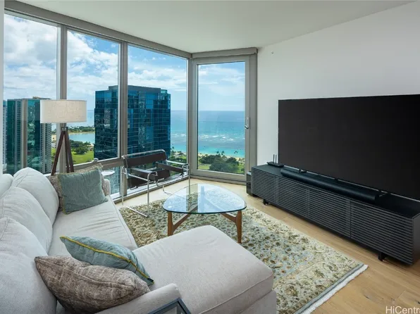 1001 Queen St #3704, Honolulu, HI 96816