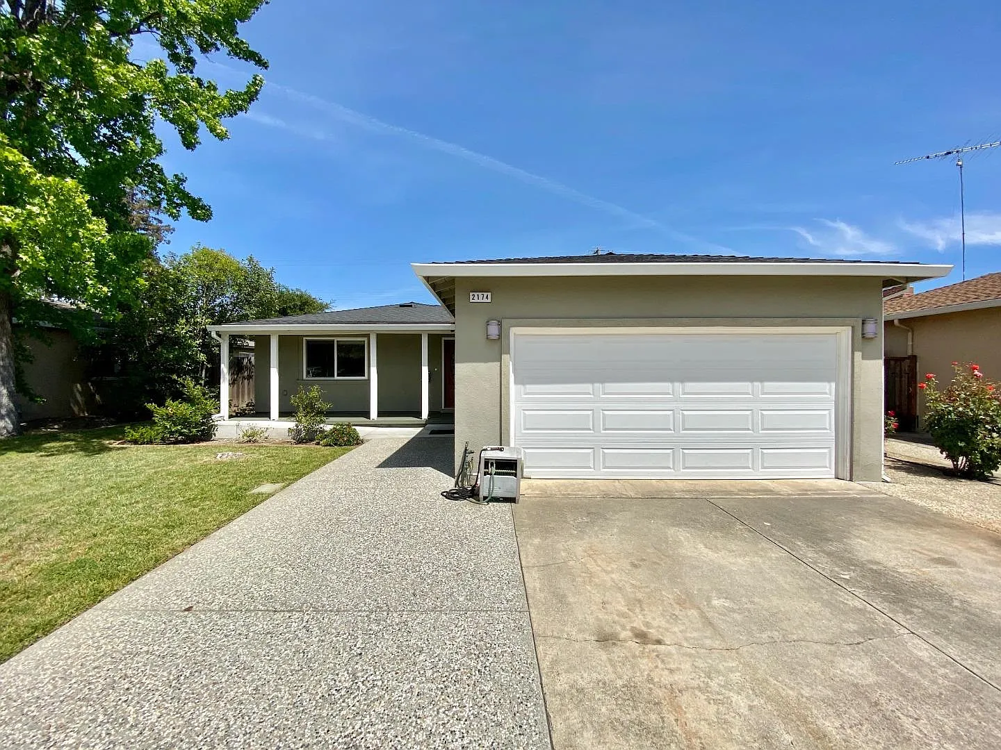2174 Tamie Ln photo 1