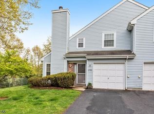 295 Waterlou Ct, Somerset, NJ 08873