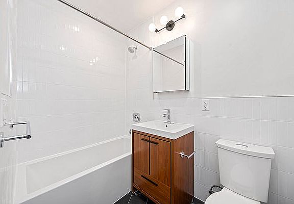 5th image of 1021 8th Ave #1R