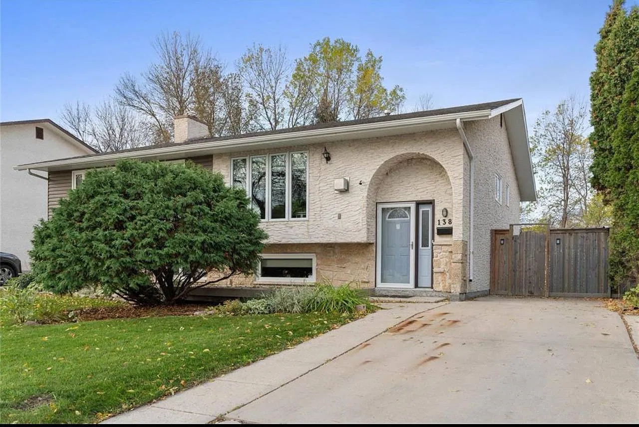 138 Sanford Fleming Road - 1 — Photo 1