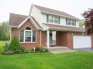 6418 Hamm Rd, Lockport, NY 14094