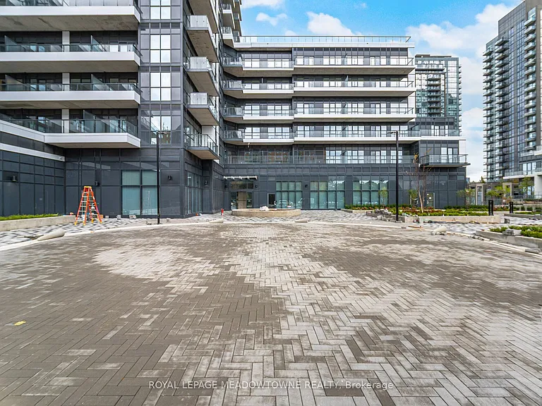 15 Watergarden Dr #207 — Photo 2