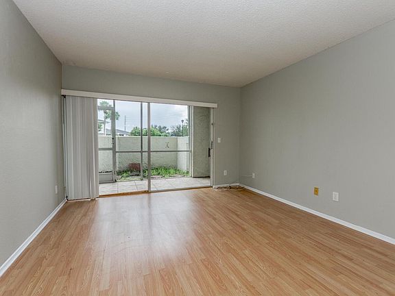 2nd image of 1508 SE Royal Green Cir #103