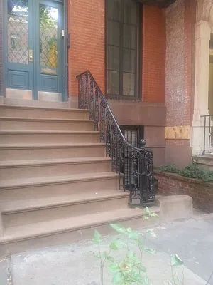 Rented by M.Woods & Associates | media 2