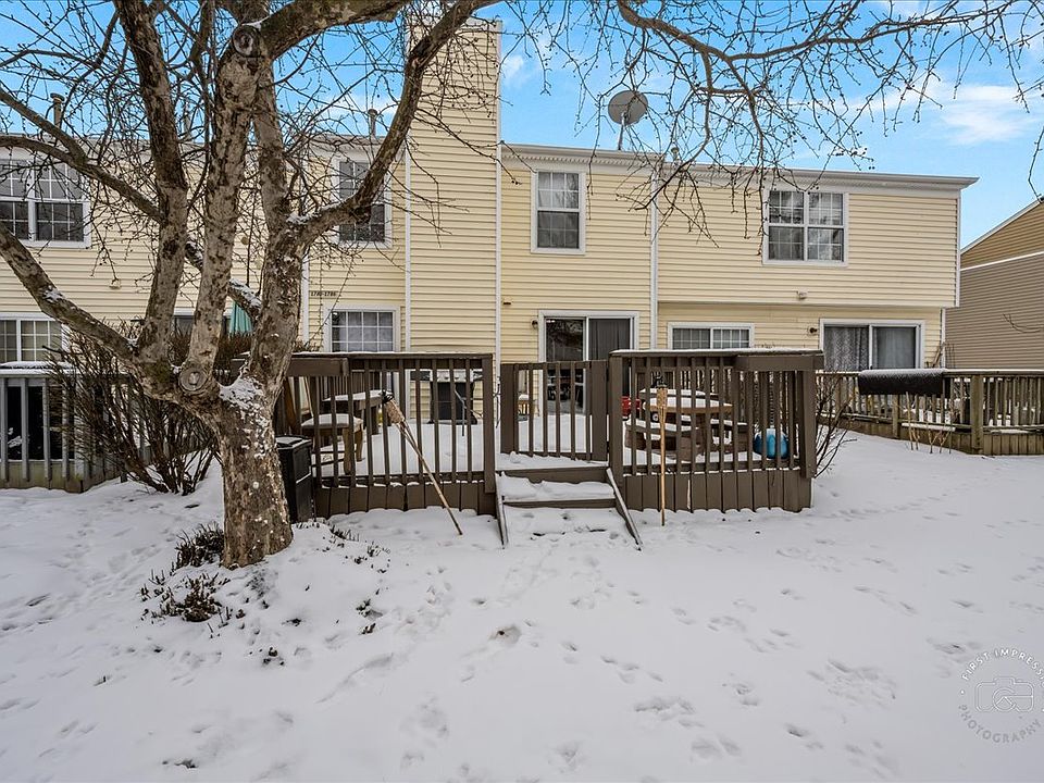2nd image of 1784 College Green Dr
