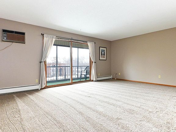 3rd image of 255 Westview Dr APT 317