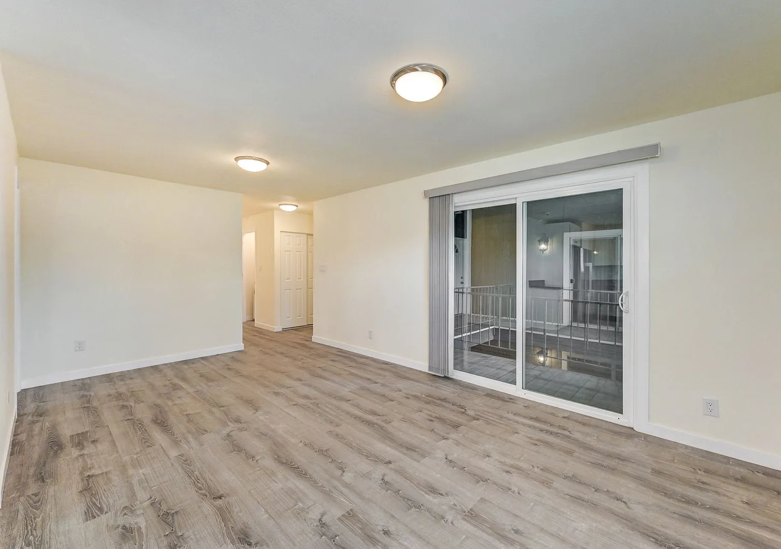 3BR 2BA Spacious Unit in Federal Way — Photo 4