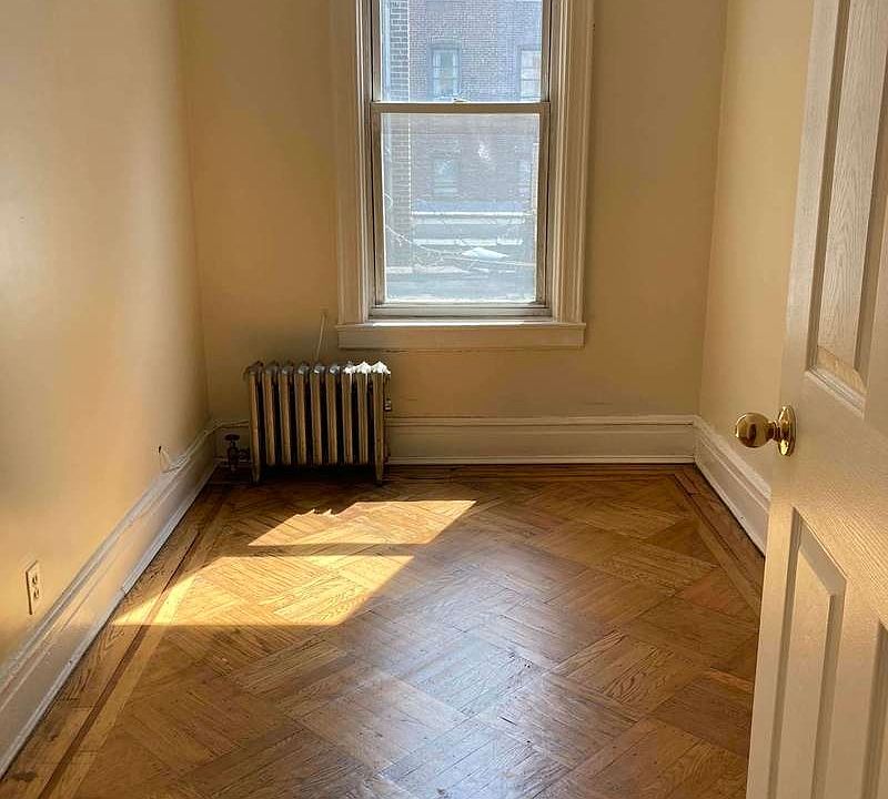 2nd image of 28-16 41st Ave #2
