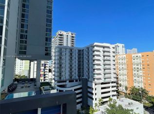 115 SW 11th St #PENTHOUSE 3, Miami, FL 33130