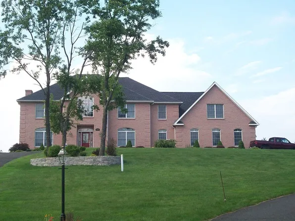 459 Winding Brook Farm Rd, Watertown, CT 06795