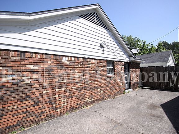 3rd image of 5072 Cresser St